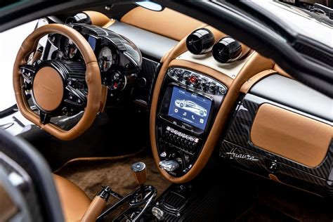 hermes pagani interior